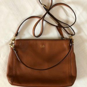 Lo & Sons - Pearl crossbody bag in Sienna